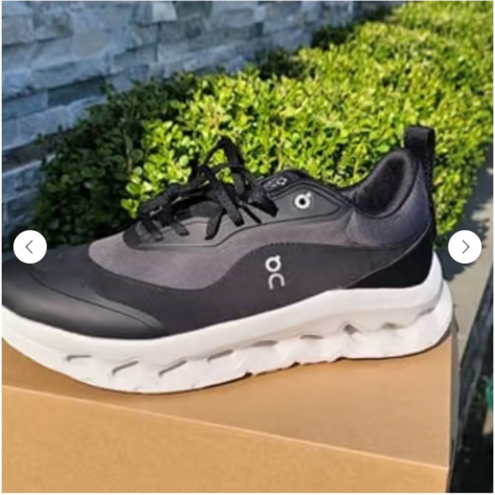 On Running Men's Black and White Athletic Shoes